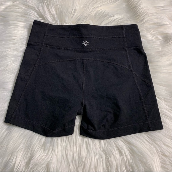 Athleta kickbooty 2 yoga workout shorts black size small - Picture 4 of 11